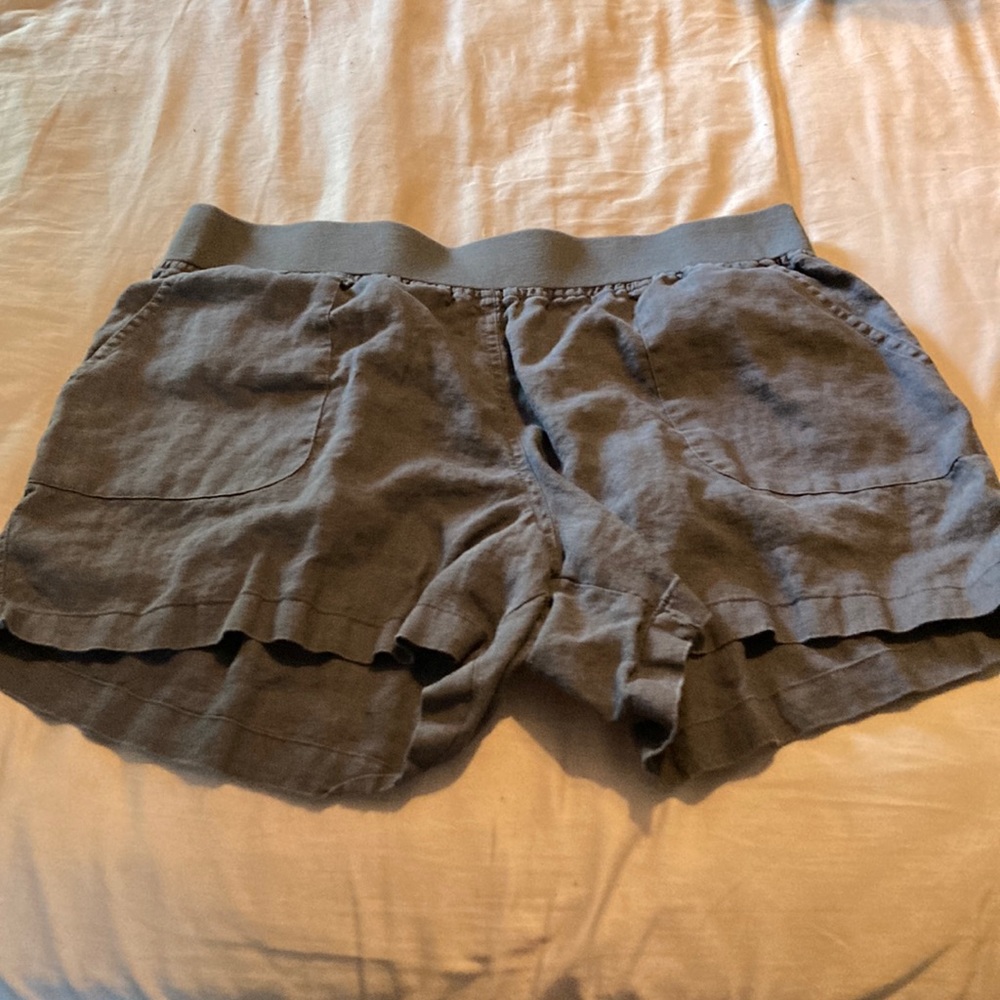 Ladies Grey Linen Allen Allen.USA Shorts